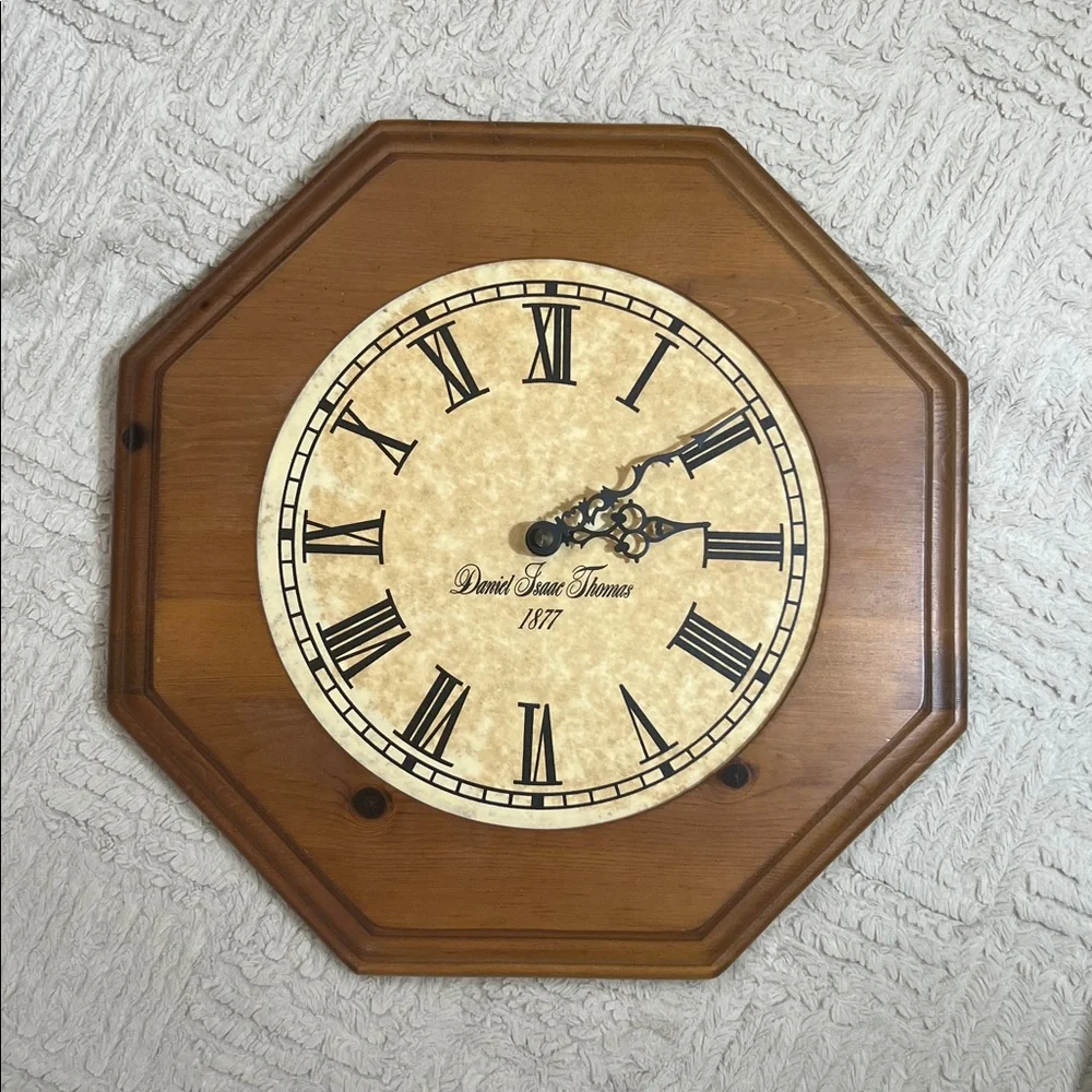 Vintage 1979 wooden octagon wall clock,Daniel Isaac Thomas scroll Roman numerals